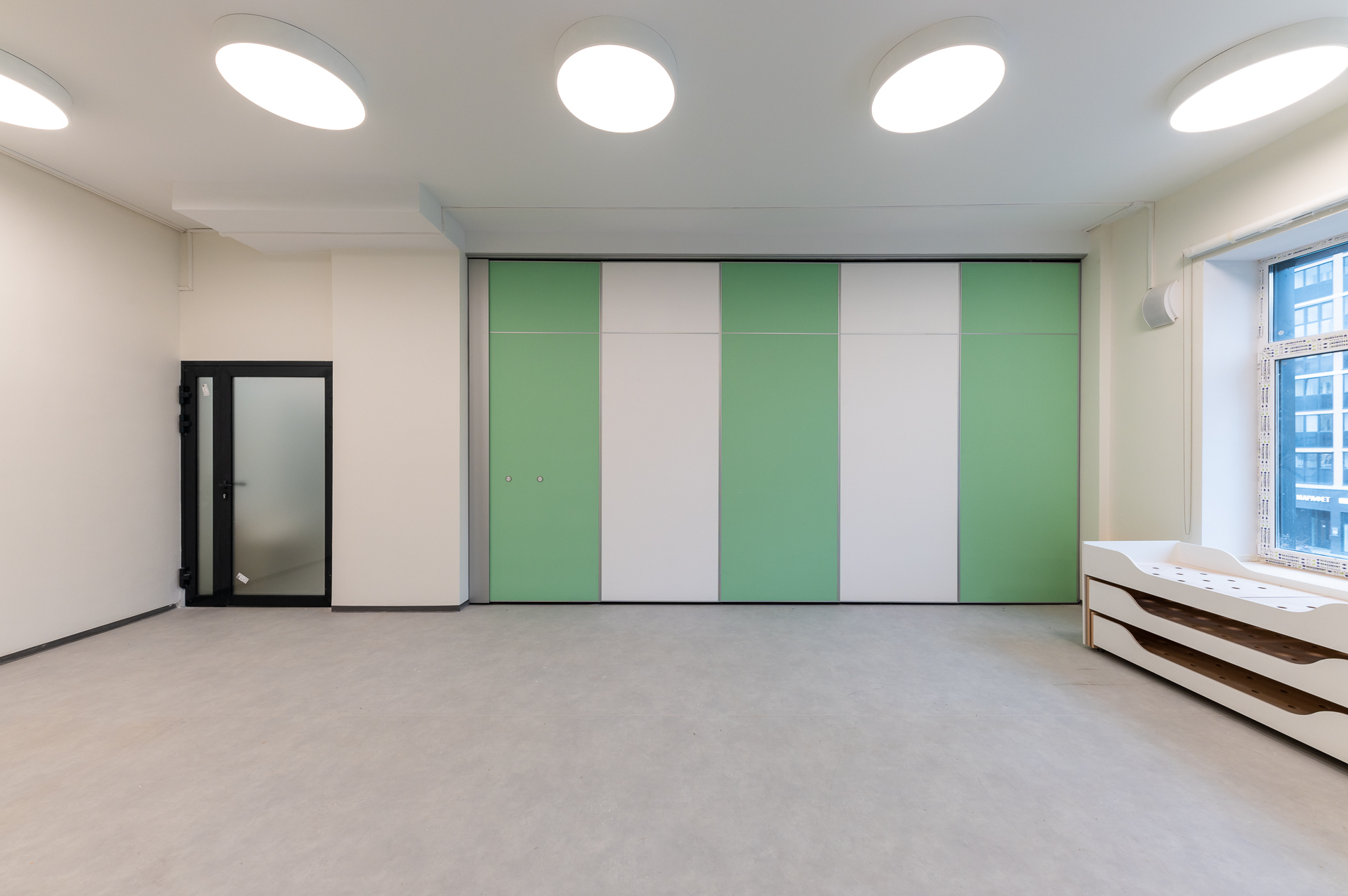SmartWall H5F-S (School). Изображение №3
