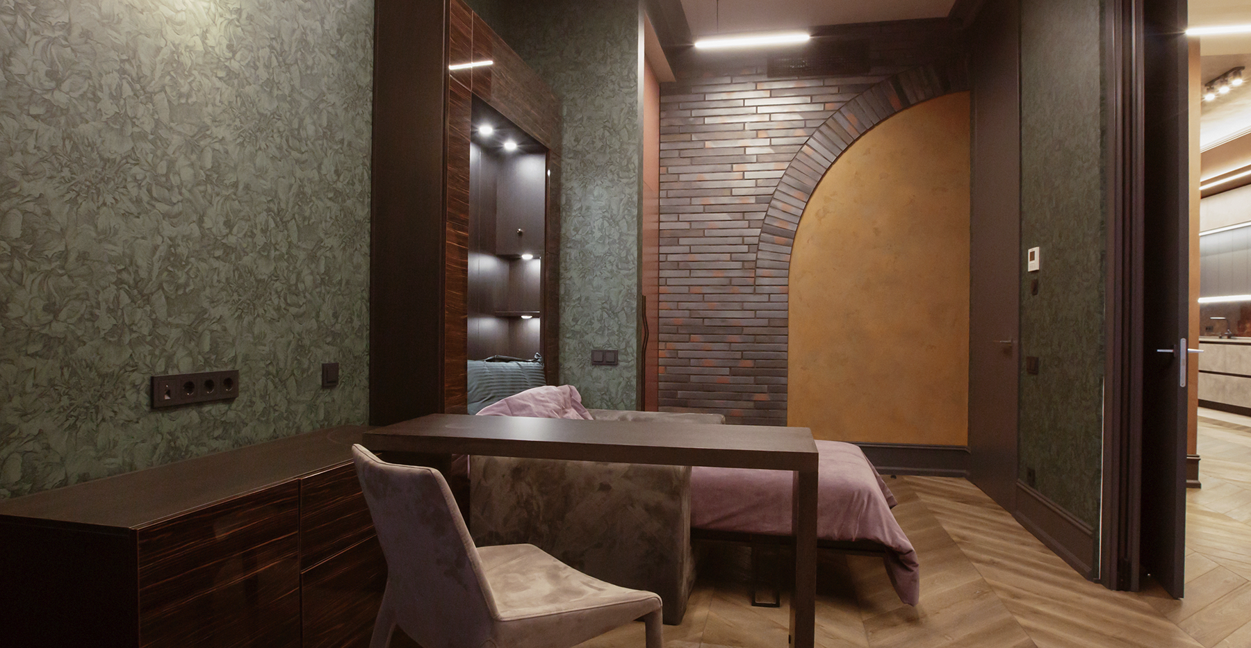 Фото проекта: Проект Nayada по установке раздвижных перегородок в элитных апартаментах. Изображение № 1