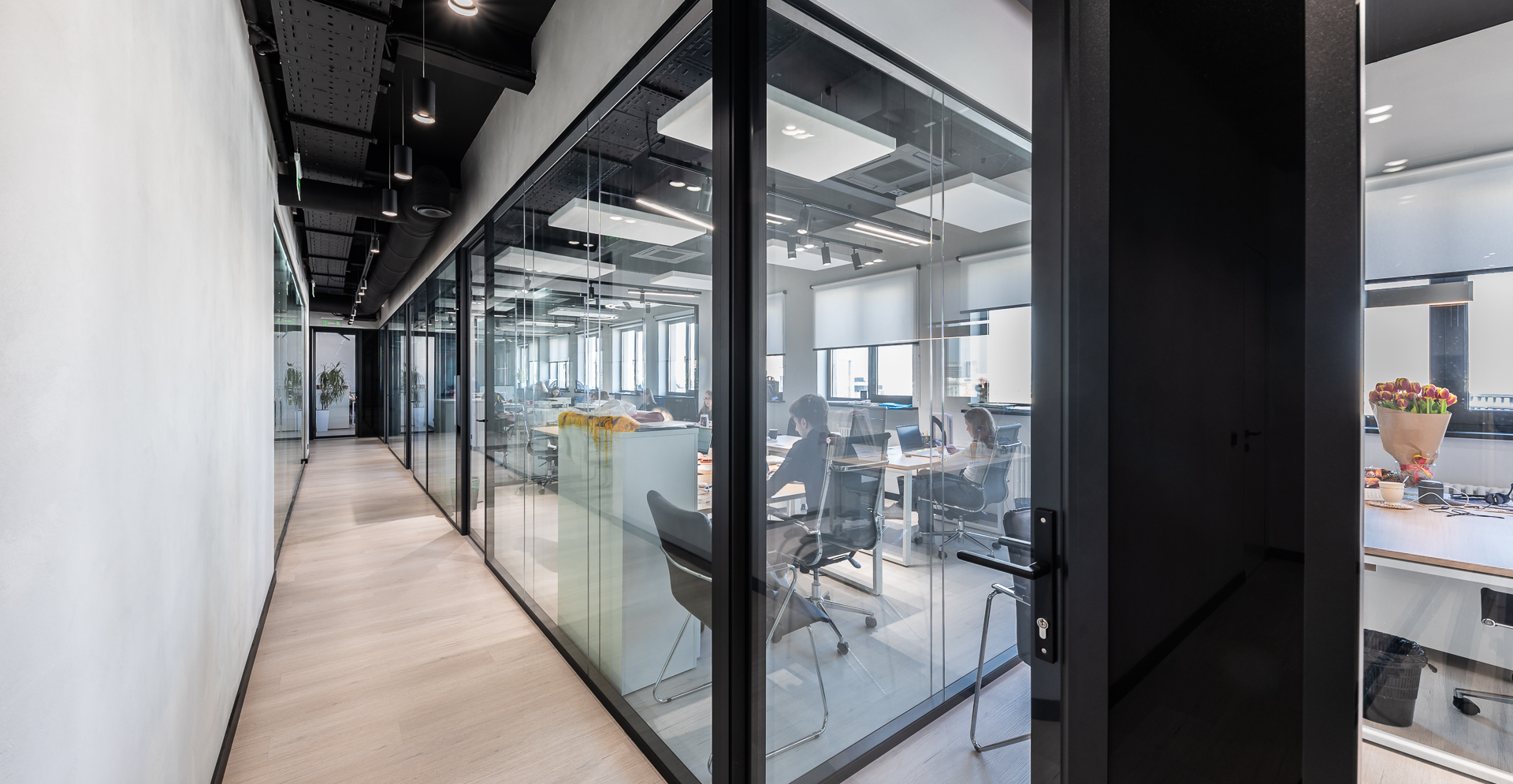 Фото проекта: Проект Nayada по установке систем перегородок в офис WAY GROUP. Изображение № 7